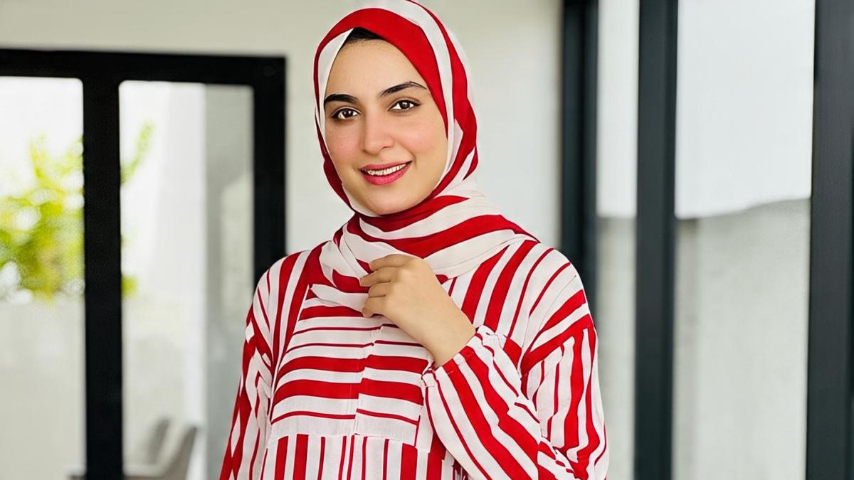10 Ide Model Tunik Kombinasi Merah Putih untuk Hijaber, Tampil Wow dan Maxi jelang HUT ke-80 RI