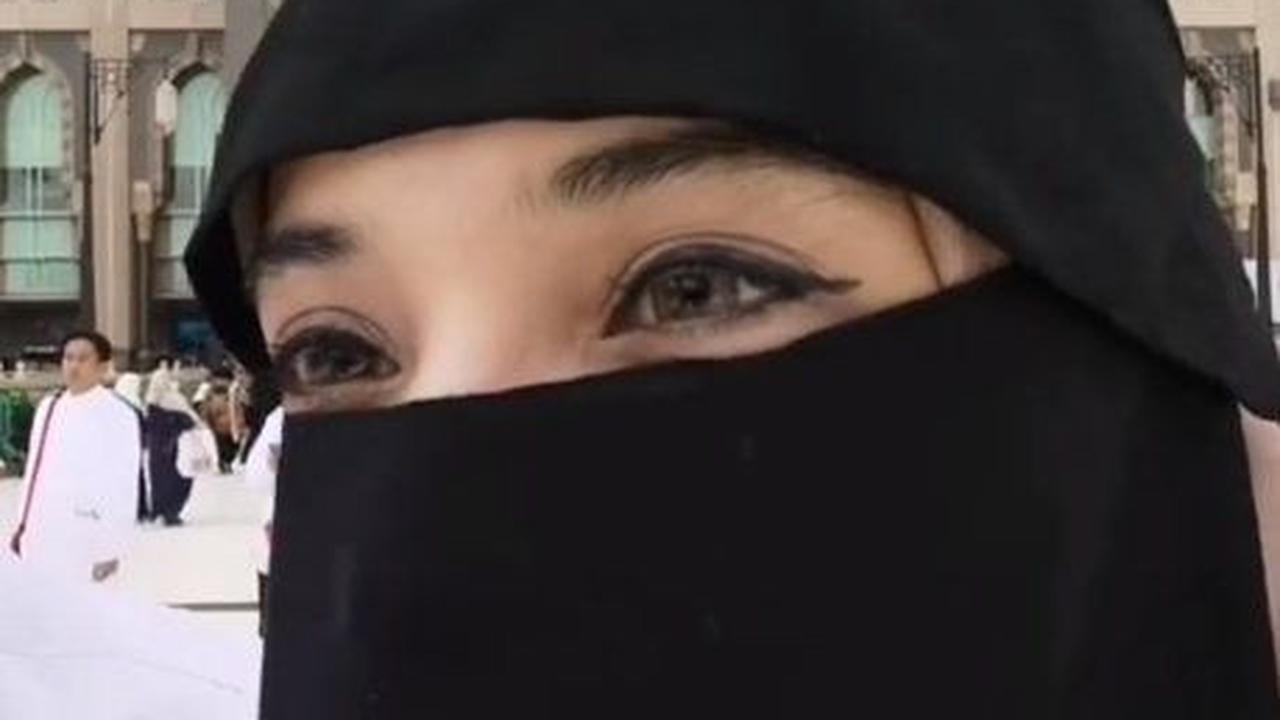 7. Zaskia Sungkar