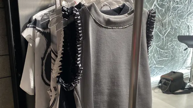 Offline store Brand Lokal MADER Bernuansa Silver Y2K, Credit: Anisha Saktian Putri