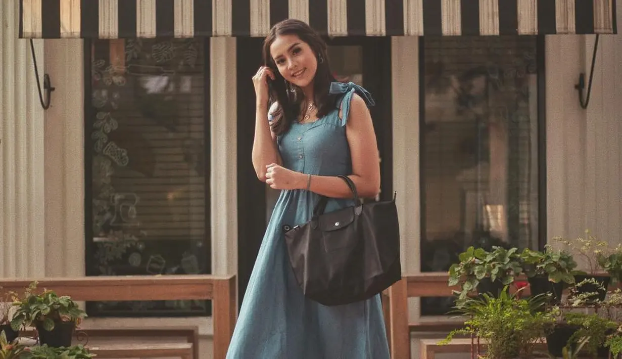 (Instagram/anyageraldine)