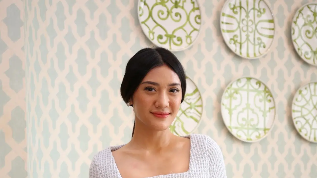 Tidak perlu buru-buru minum obat, Anissa Aziza punya cara sederhana untuk meringankan flu buah hati yang sedang flu ringan