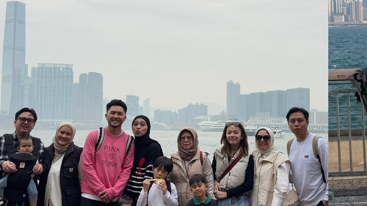 Momen Ananda Omesh dan Dian Ayu Lestari Ajak Anak Liburan ke Hongkong