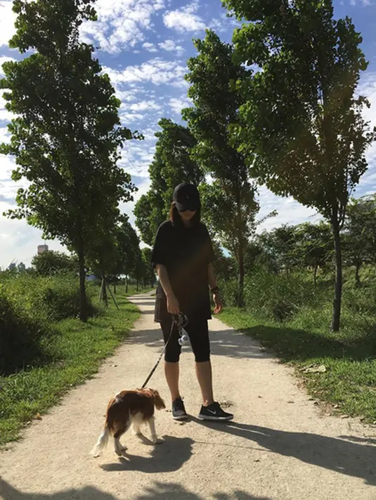  Kahi dan suaminya, Yang Joon Moo, menikah pada bulan Maret lalu. Sebelumnya, pasangan ini sempat pergi baby moon ke Bali. (Instagram/imisskahi)