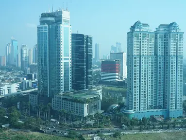 Lansekap gedung bertingkat terlihat di kawasan Jakarta, Selasa (13/8/2019). Kepala Dinas Cipta Karya, Tata Ruang, dan Pertanahan DKI Jakarta Heru Hermawanto mengungkapkan penurunan pembangunan gedung masih terjadi pada periode 2019-2020. (Liputan6.com/Immanuel Antonius)