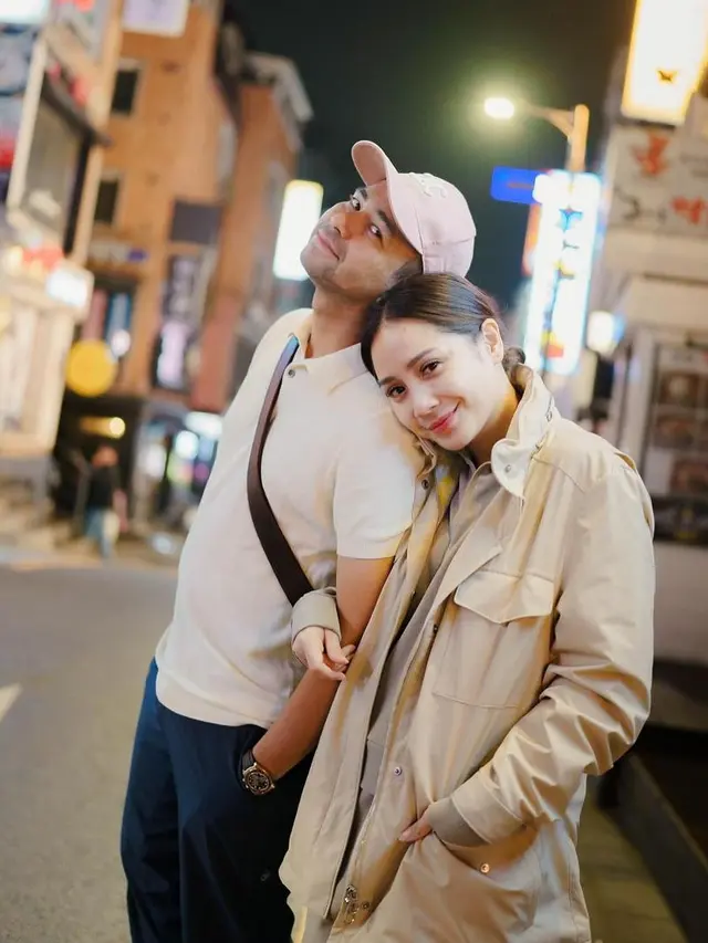 Nagita Slavina ngidam aneh saat hamil (Sumber: Instagram/@raffinagita1717)