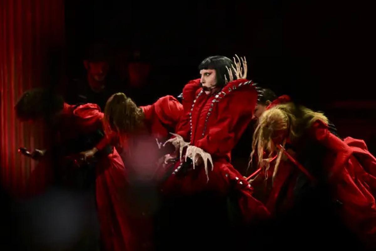 Pertunjukan Lady Gaga di Miami Terpaksa Dibatalkan Alasan Kesehatan