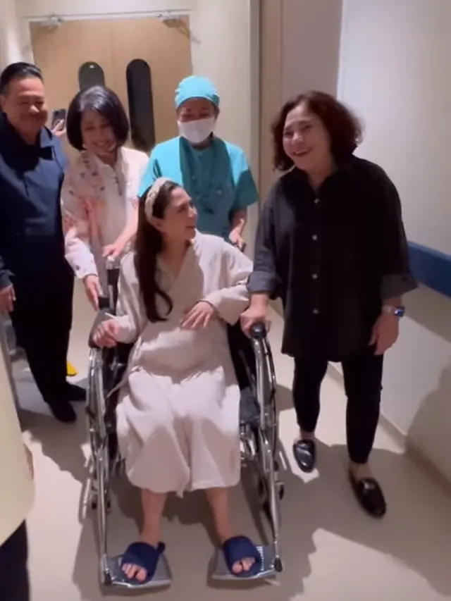 Gaya Kontras Magdalene Jane Baker dan Norwati Damanik yang Temani Jessica Mila Melahirkan Anak Pertama