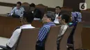 Presiden Direktur PT Angkasa Pura (AP) II, Muhammad Awaluddin (kedua kanan) saat menjadi saksi pada sidang lanjutan dugaan suap pengadaan Baggage Handling System (BHS) dengan terdakwa Andi Taswin Nur di Pengadilan Tipikor, Jakarta, Senin (18/11/2019). (Liputan6.com/Helmi Fithriansyah)