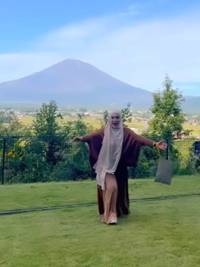 April Jasmine, istri Ustaz Solmed (Instagram/apriljasmine85)