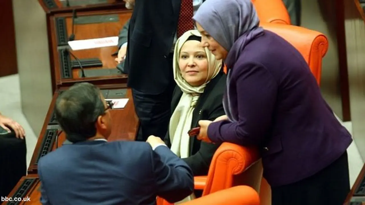 anggota-dewan-turki-131101a.jpg