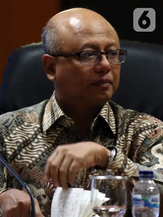 Direktur Utama PT Asuransi Jiwasraya Hexana Tri Sasongko saat menjadi pembicara pada acara diskusi Penyelesaian Gagal Bayar Jiwasraya di Kompleks Parlemen, Jakarta, Rabu (15/1/2020). Diskusi mengangkat tema "Jiwasraya: 'Nasibmu-Nasibku Jua' Solusi Carut Marut Jiwasraya". (Liputan6.com/Johan Tallo)