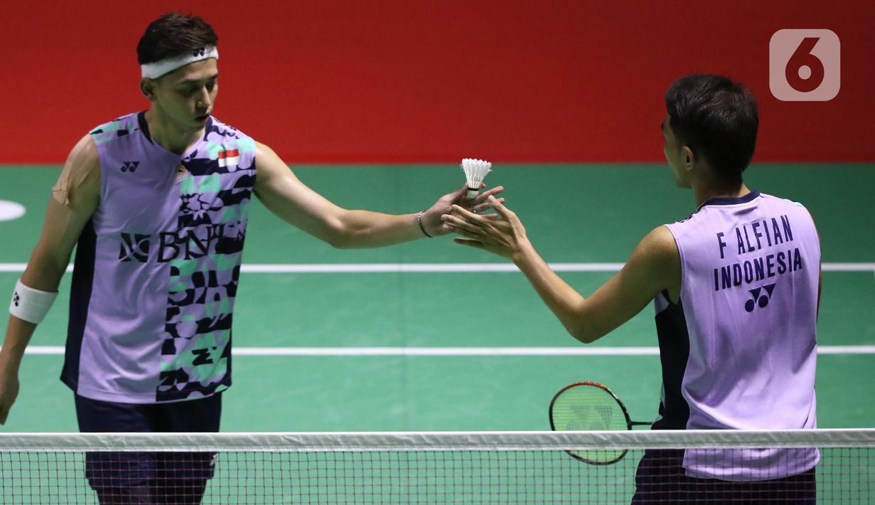 Di gim kedua, Fajar/Rian kembali mengawali gim secara impresif.  (Liputan6.com/Helmi Fithriansyah)