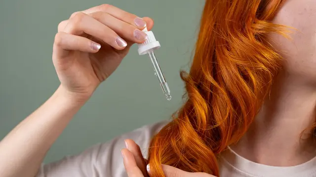 Tips Melembapkan Kulit Kepala Kering untuk Dukung Kesehatan Rambut