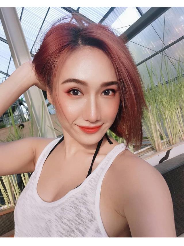 Potret Lola Zieta, Cosplayer Seksi yang Mengaku Panseksual