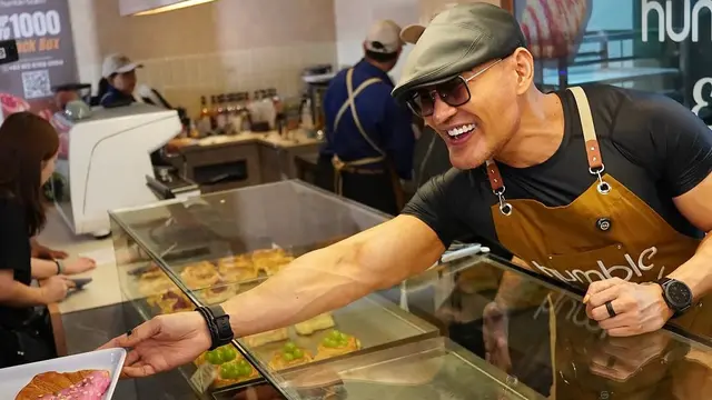 Grand Opening Bakery Milik Deddy Corbuzier