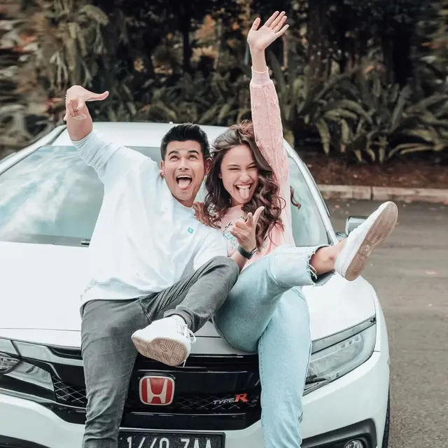 6 Potret Persahabatan Yasmin Napper dan Leo Consul, Bak Kakak Adik