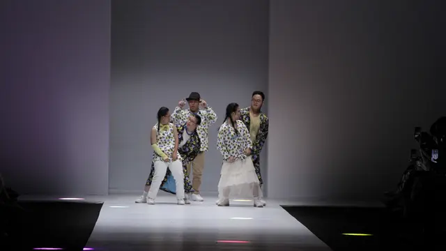 Koleksi busana desainer lokal di JFW 2020