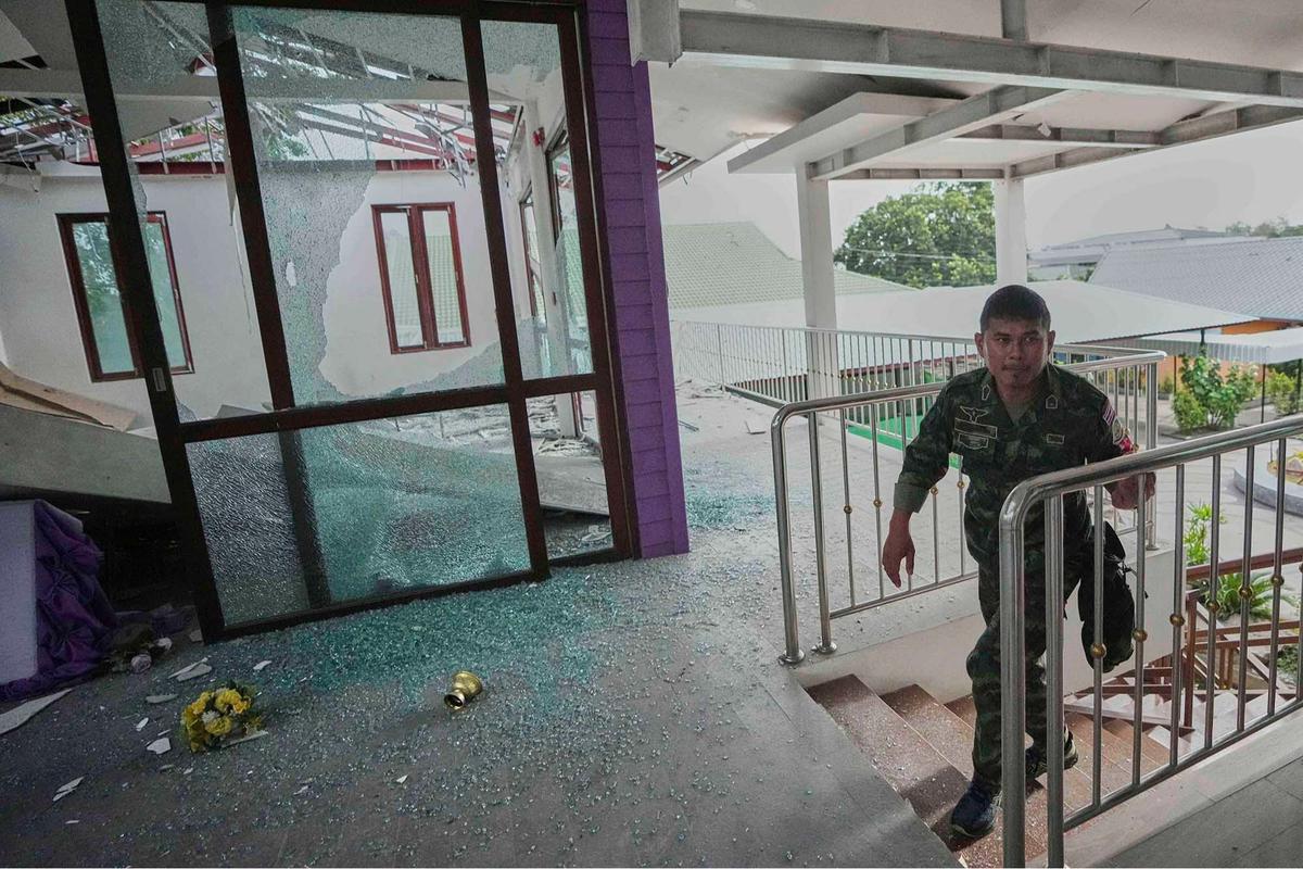 FOTO:  Perang Thailand-Kamboja Tewaskan Belasan Warga dan Picu 120 Ribu Pengungsi