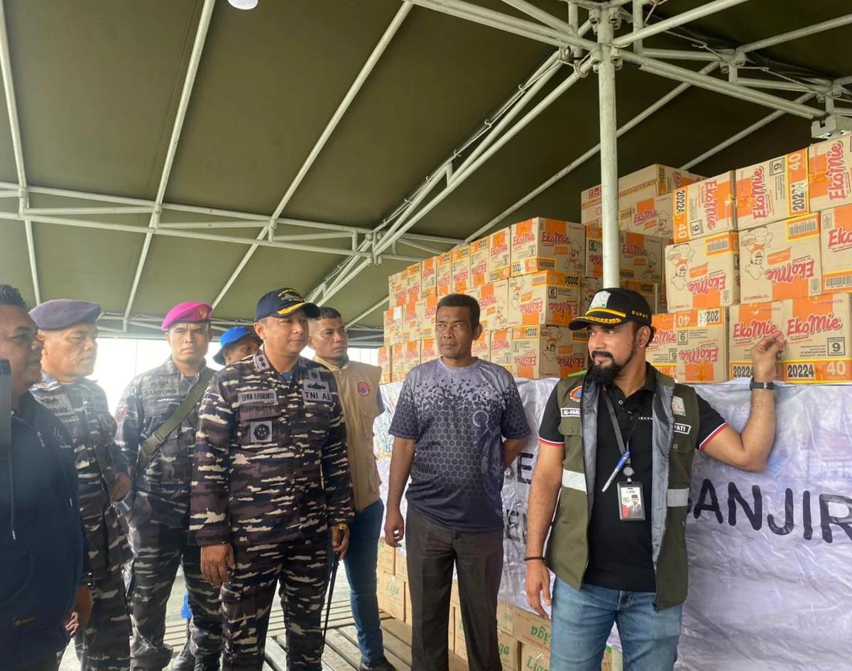 TNI AL salurkan bantuan ke aceh