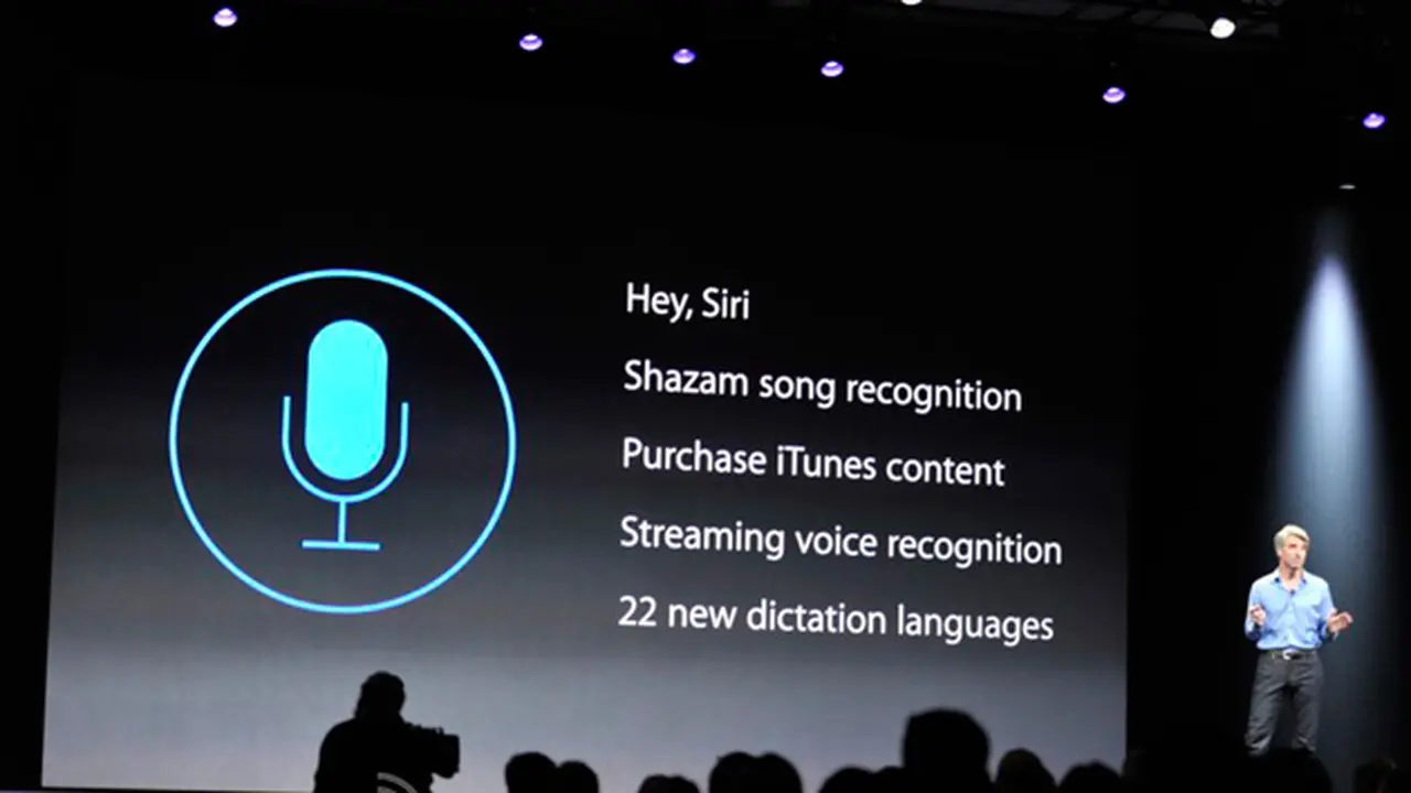 Perbarui Siri, Apple Tiru Google?