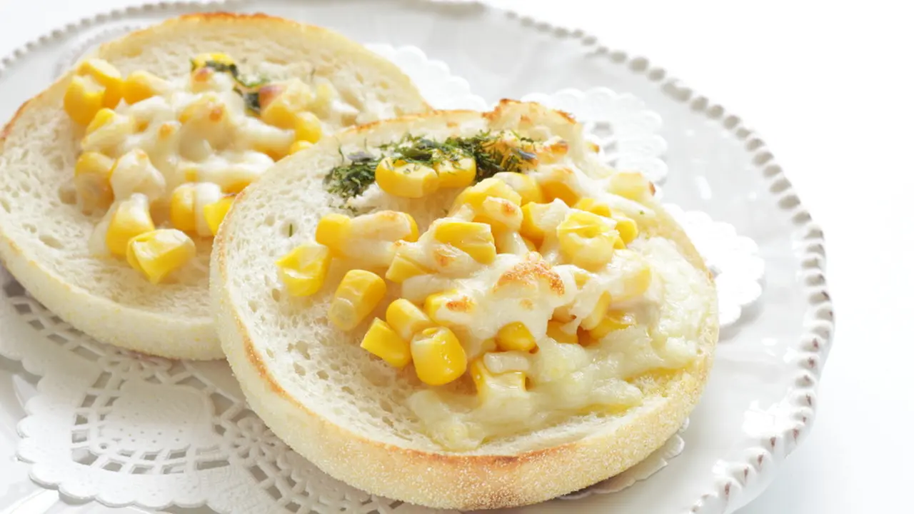 corn cheese toast