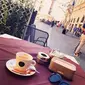 Minum kopi di Italia. (dok.Instagram @piayoung89/https://www.instagram.com/p/BXC22Lah4jF/Henry