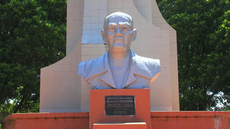 Makam Sam Ratulangi