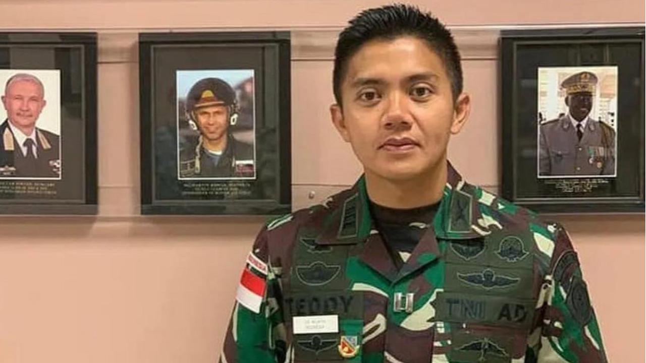 Teddy Indra Wijaya Kantongi Kekayaan Rp15,3 Miliar, Intip Sederet Koleksi Mobil Milik Seskab Prabowo