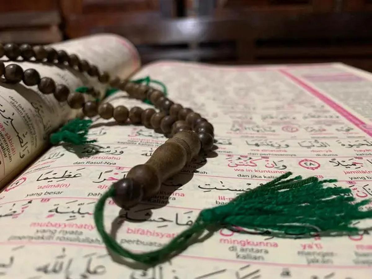 Apakah Dzikir Bilangannya Harus Banyak? Simak Penjelasan UAH