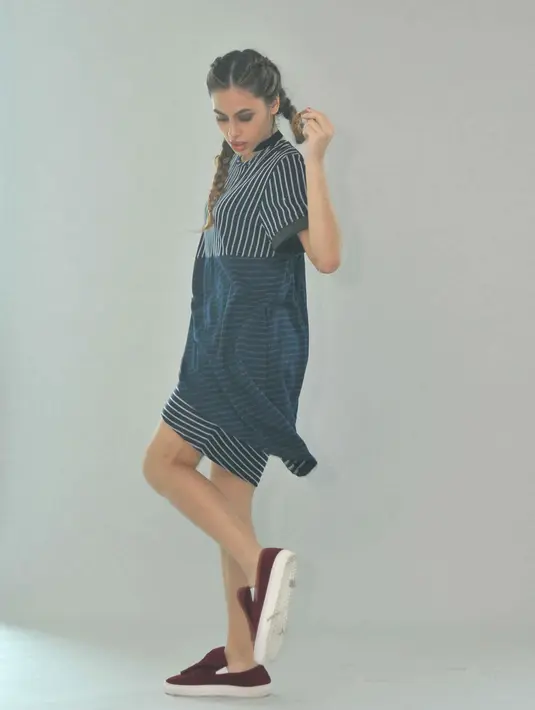 "I would like to dedicate my lipstik to her, karena saya pikir dia confidence, sexy strong woman, smart. Sama kak Luna aku juga berbagi tips bagaimana cara berbisnis biar bagus," kata Valerie Thomas, Rabu (14/9/2016). (Nurwahyunan/Bintang.com)