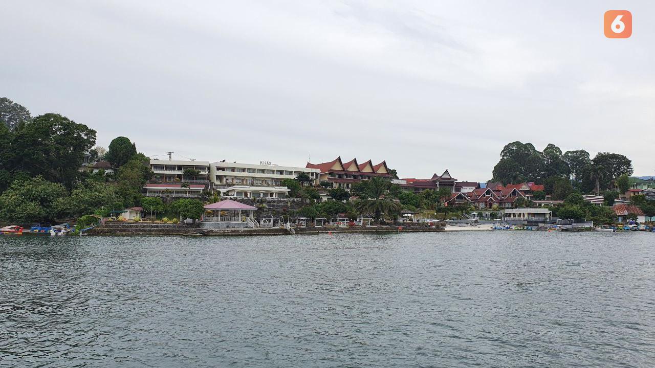 Danau Toba di Parapat, Simalungun, Sumatera Utara