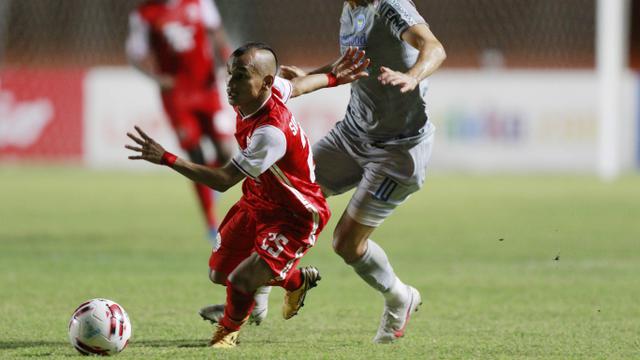 FOTO: Aksi Riko Simanjuntak, Si Kancil Yang Mengobrak-abrik Pertahanan Persib di Final Piala Menpora