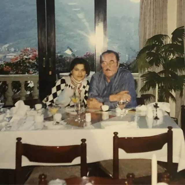 Rindu Ayah, Ini 6 Potret Kenangan Tamara Bleszynski dengan Papanya