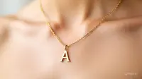 Model Kalung Emas Inisial Seberat 3 Gram Paling Manis untuk Hadiah Ulang Tahun, Ini 7 Pilihannya