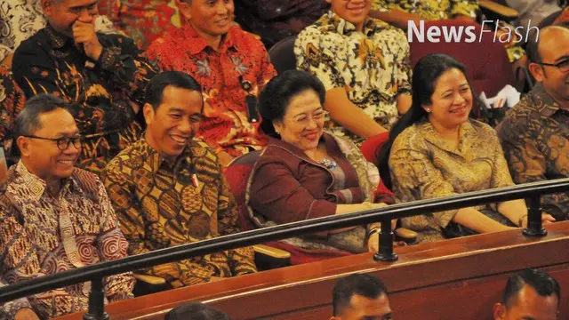 Presiden Joko Widodo atau Jokowi hadir dalam pagelaran seni budaya "Tripikala". Pagelaran teater ini diselenggarakan untuk merayakan hari ulang tahun ke-70 presiden ke-5 Megawati Soekarnoputri