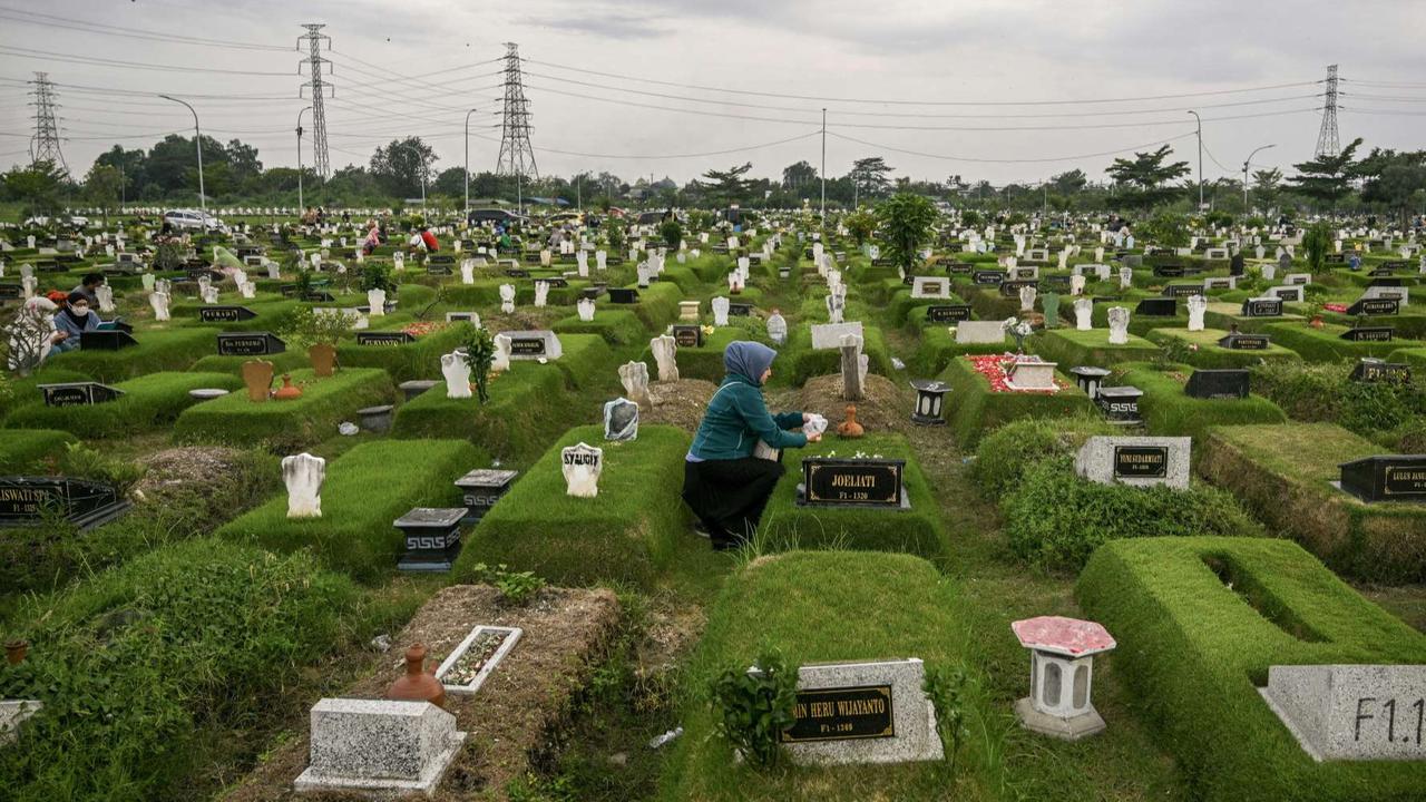 FOTO: Sejarah Ziarah Kubur yang Sempat Dilarang kemudian Dianjurkan Rasulullah SAW, Ini Penjelasannya!