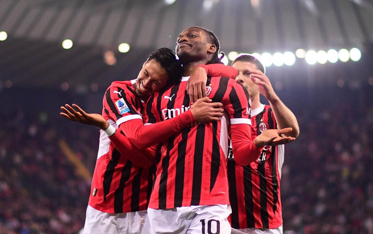 FOTO: Cedera Parah Kiper AC Milan Saat Pesta Gol Lawan Udinese