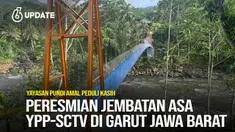Suka cita bercampur haru mewarnai peresmian Jembatan Asa di Garut, Jawa Barat.