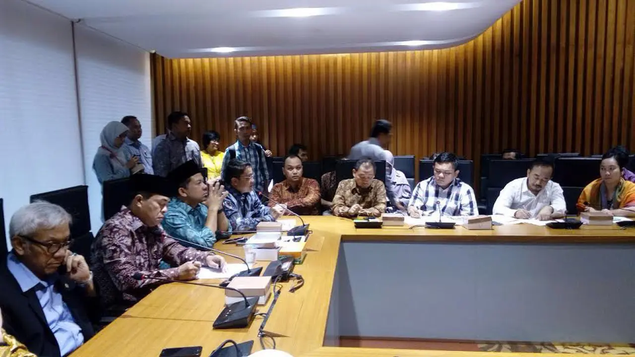 Vaksin Palsu DPR