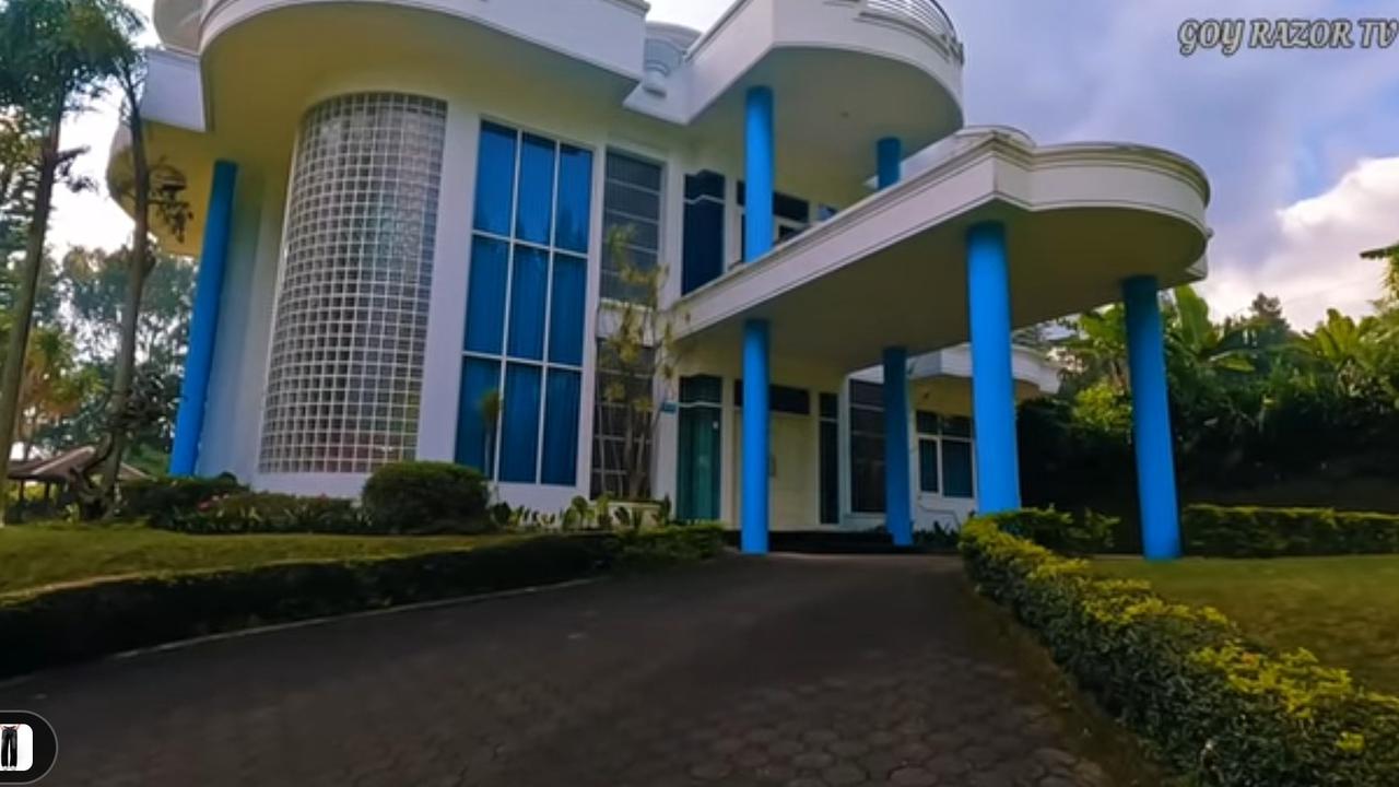 5 Potret Rumah Megah Bak Istana Ayu Azhari Sudah Lama Tak Dihuni, Perabot Lengkap dan Terawat dengan Baik