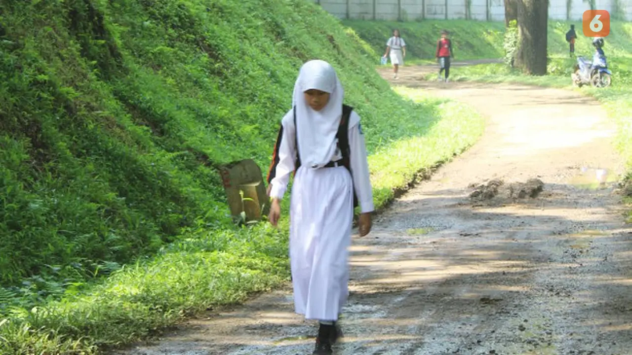 Komisi E DPRD DKI Angkat Bicara Soal Baju Adat sebagai Seragam Sekolah 2024 (Foto: Ade Nasihudin/Liputan6.com)