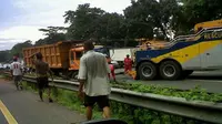 Kecelakaan Beruntun 3 Truk di Tol Dalam Kota