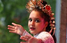 FOTO: Tari Tradisional Bali Beri Warna Kemeriahan Asia Fest 2023 di Rumania