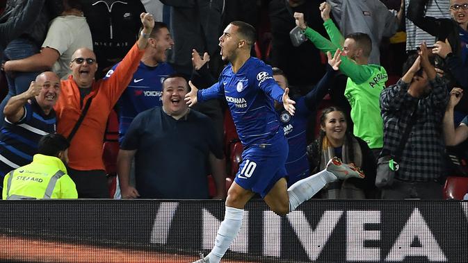 Eden Hazard masih betah di Chelsea (AFP)