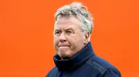 2. Guus Hiddink - Mantan pelatih Korea Selatan di Piala Dunia 2002 ini merupakan salah satu juru taktik yang sering kena PHK. Tercatat lima kali pria asal Belanda ini merasakan dipecat. (AFP/Koen Van Weel)