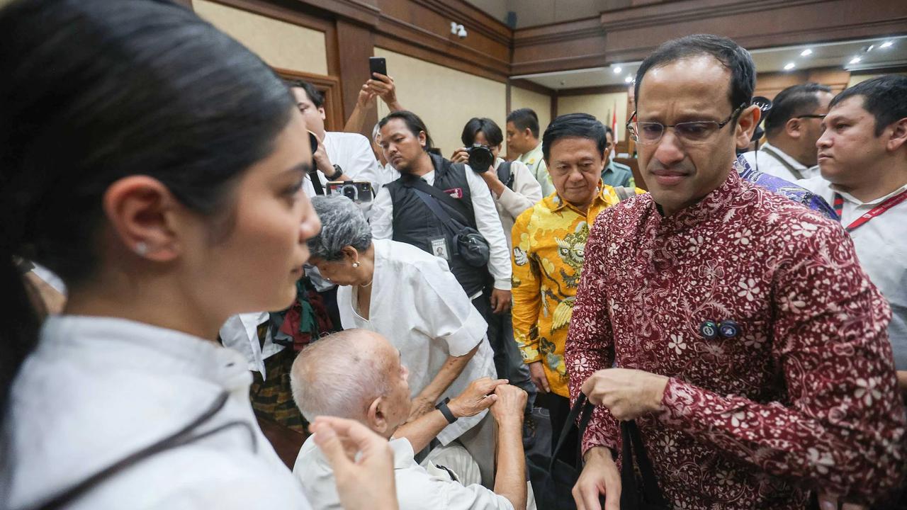 FOTO: Nadiem Makarim Dituntut 18 Tahun Penjara dalam Kasus Chromebook