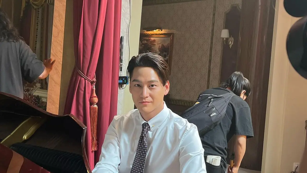 Kim Bum, dikabarkan bakal memerankan Yang Chil Seong atau Komarudin. (Instagram/ k.kbeom/)