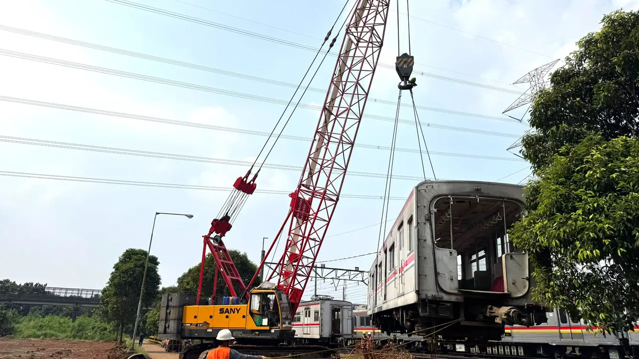 KAI Logistik menangani pengelolaan 55 unit KRL afkir atau KRL yang sudah tidak digunakan, yang sebelumnya berada di Depo KRL Depok.