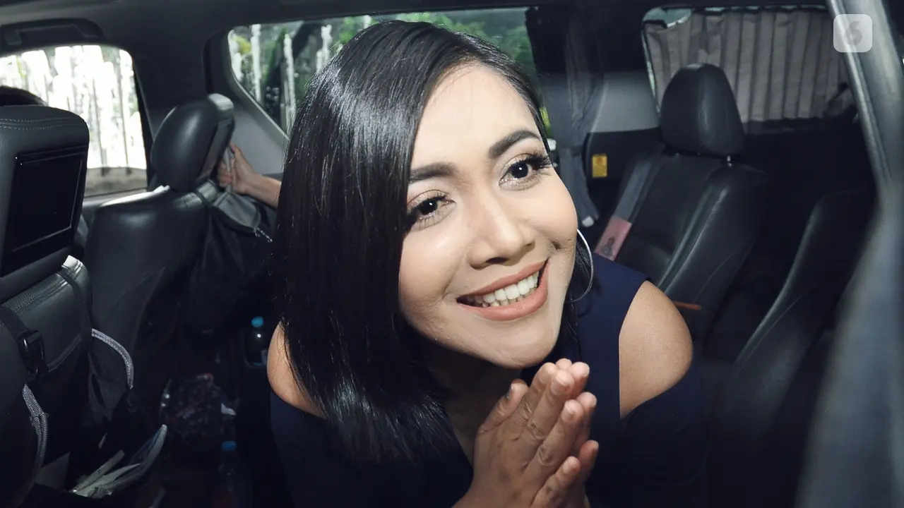 [Bintang] Denada