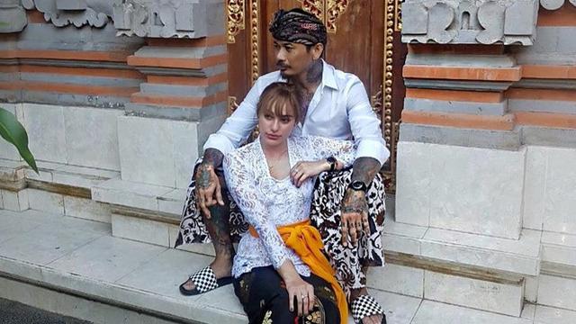 Agama Yang Dianut Dipermasalahkan Nora Alexandra Ngamuk Showbiz Liputan6 Com
